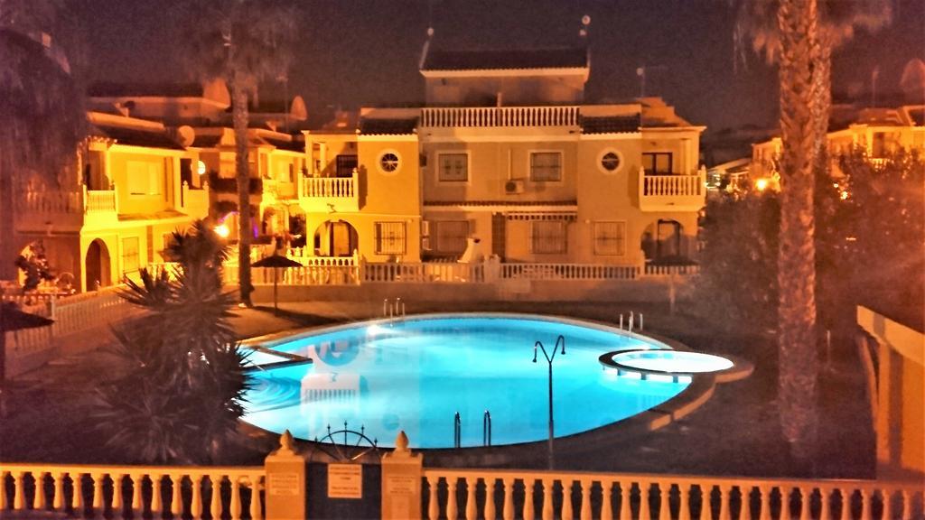 Sol Beach 24 Оріуела Екстер'єр фото